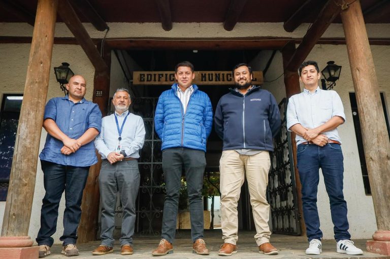 Reunión Estratégica con el Director Regional de Arquitectura del MOP para Impulsar Iniciativas Claves en Vichuquén