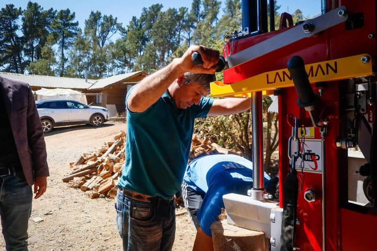 Don Víctor Rivera Gamboa Recibe Beneficio del Programa ‘Leña Más Seca’ para Mejorar su Productividad